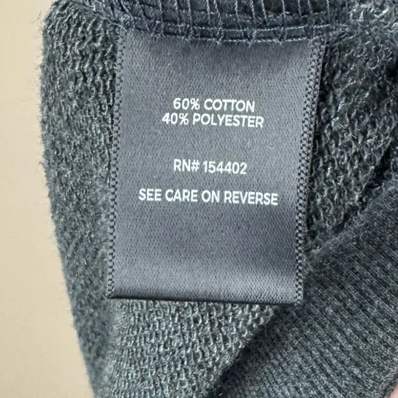 Torrid Poison Cutout Cold Shoulder Graphic Sweatshirt Vinyl Icons 3X NWT - Picture 12 of 14